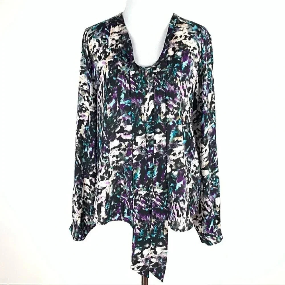 Mossimo Womens tops size SP multicolored abstract watercolor career